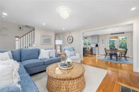 129 Ruggles Avenue Newport RI 02840