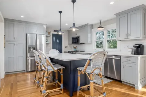 129 Ruggles Avenue Newport RI 02840