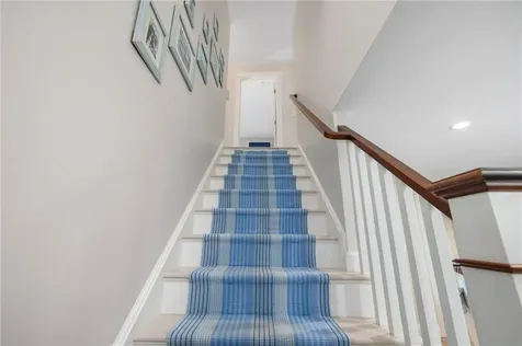 129 Ruggles Avenue Newport RI 02840