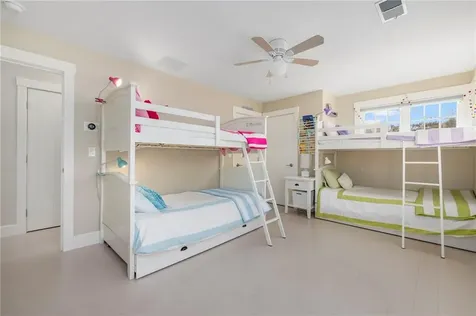 129 Ruggles Avenue Newport RI 02840