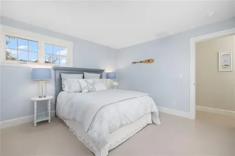 129 Ruggles Avenue Newport RI 02840