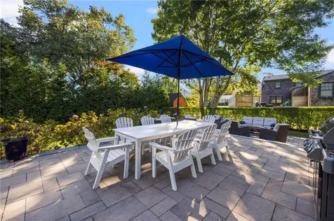 129 Ruggles Avenue Newport RI 02840