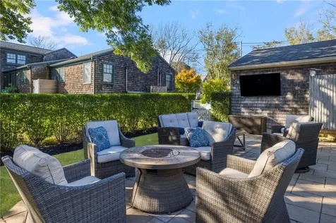 129 Ruggles Avenue Newport RI 02840