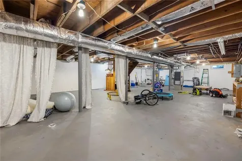 129 Ruggles Avenue Newport RI 02840