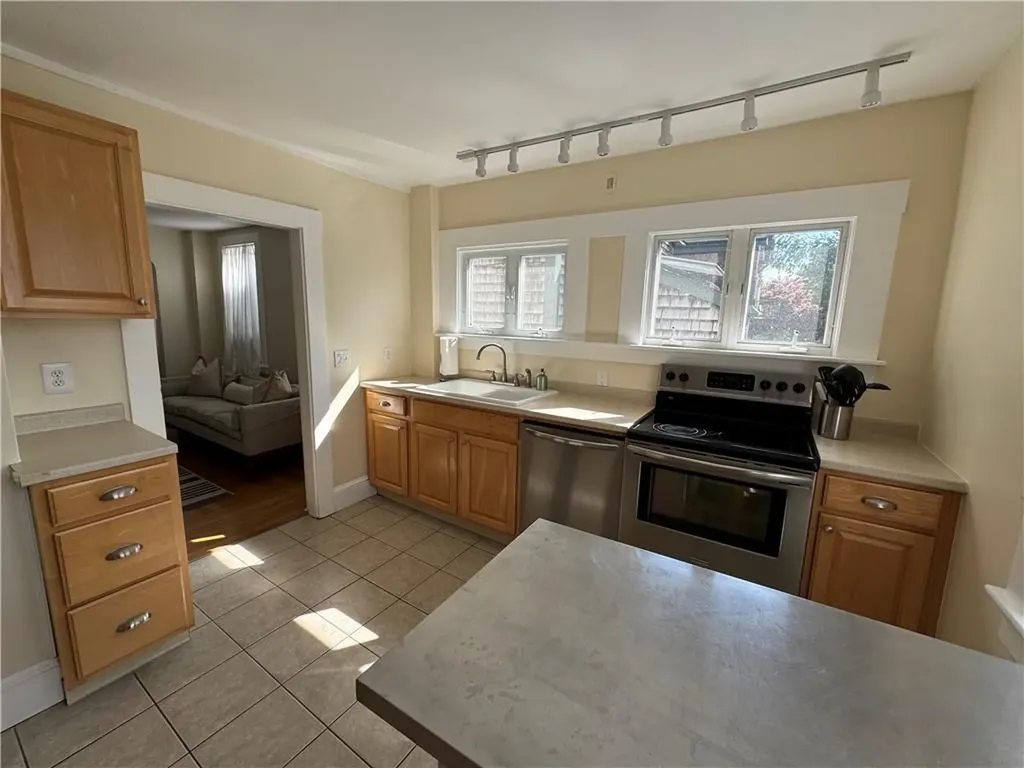 49 Connection Street Newport RI 02840