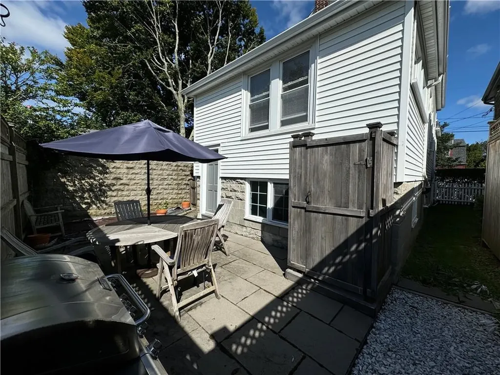 49 Connection Street Newport RI 02840