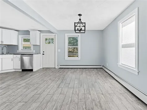 94 Holmes Avenue Warwick RI 02886