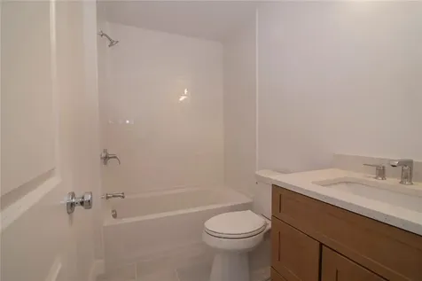 55 Pepper Bush Trail Narragansett RI 02874