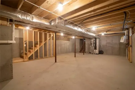 55 Pepper Bush Trail Narragansett RI 02874