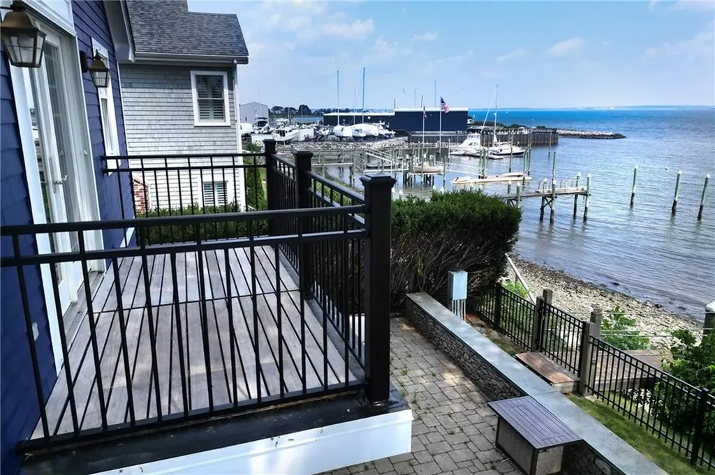 169 Narragansett Boulevard Portsmouth RI 02871