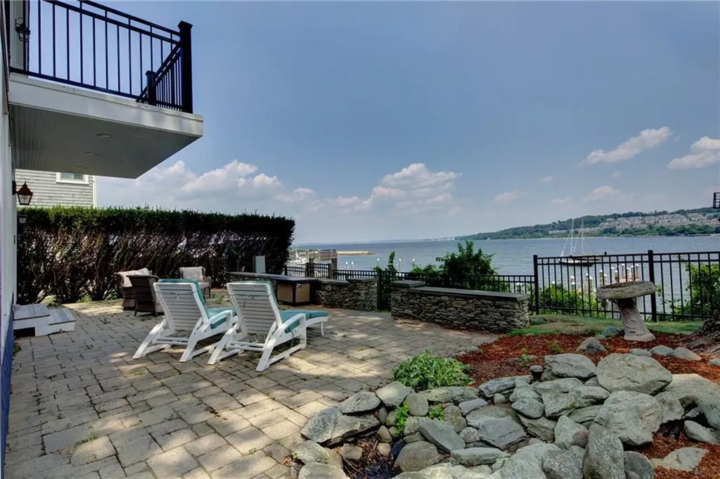 169 Narragansett Boulevard Portsmouth RI 02871
