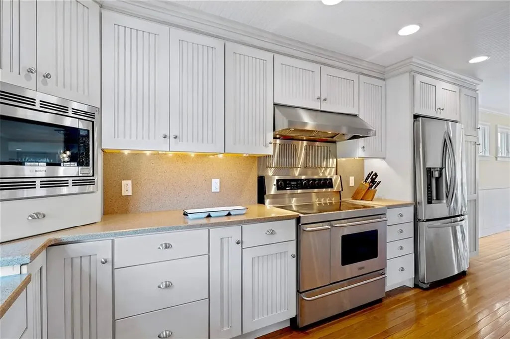 169 Narragansett Boulevard Portsmouth RI 02871