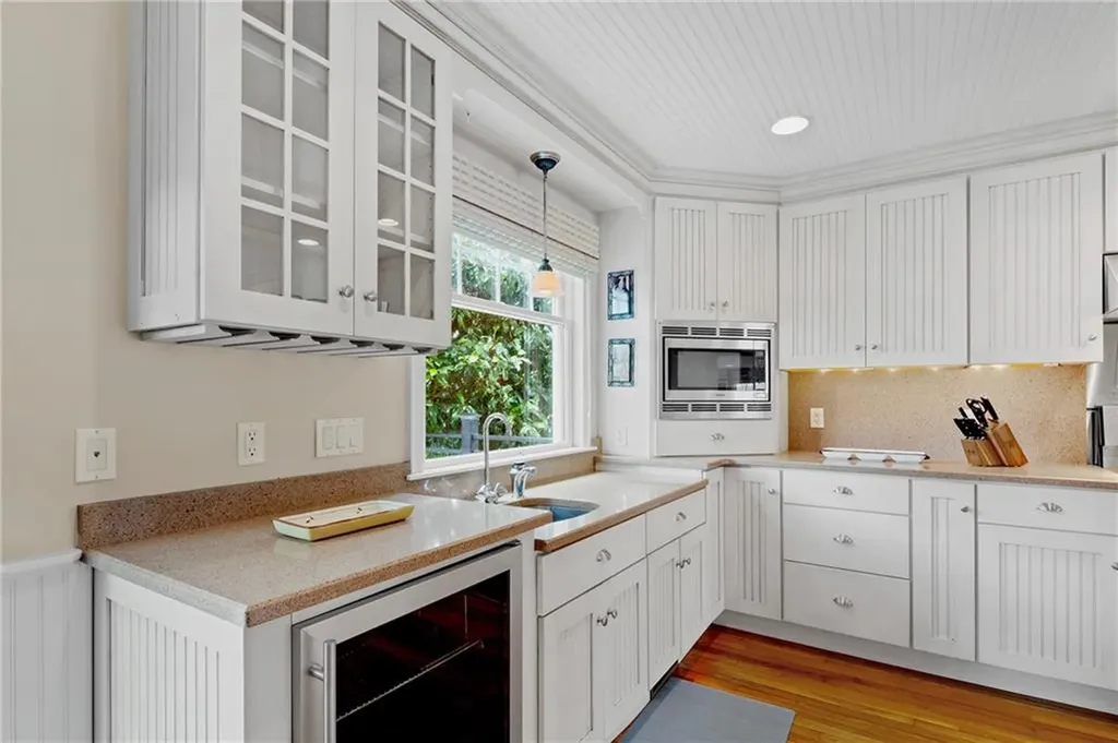 169 Narragansett Boulevard Portsmouth RI 02871