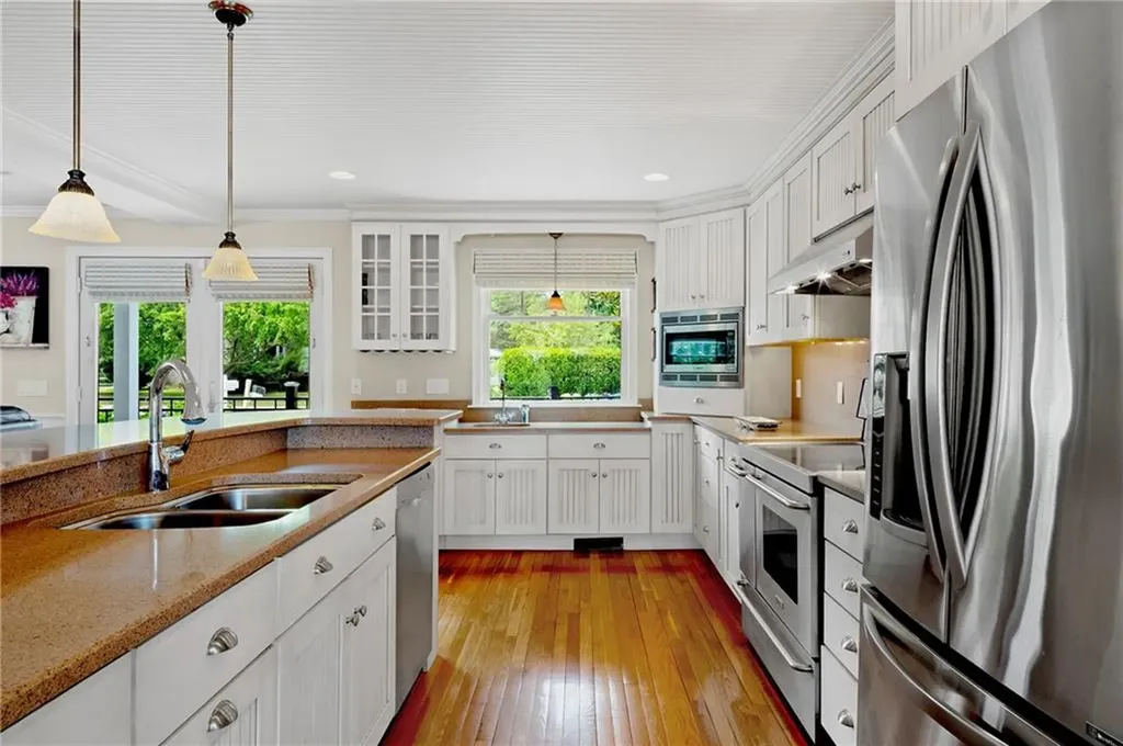 169 Narragansett Boulevard Portsmouth RI 02871