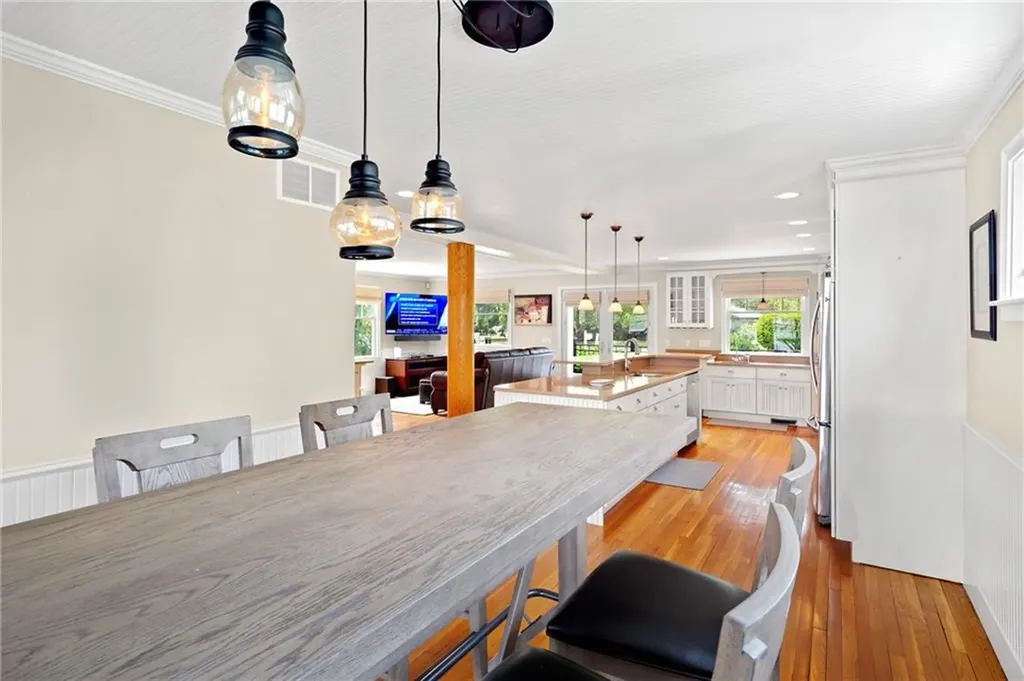 169 Narragansett Boulevard Portsmouth RI 02871