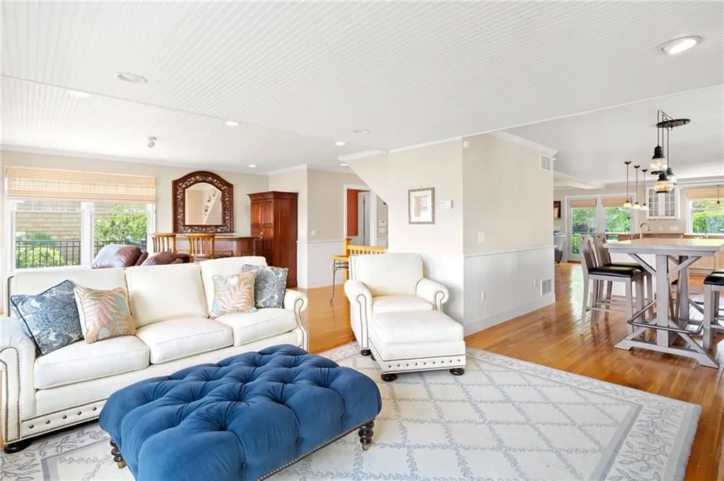 169 Narragansett Boulevard Portsmouth RI 02871