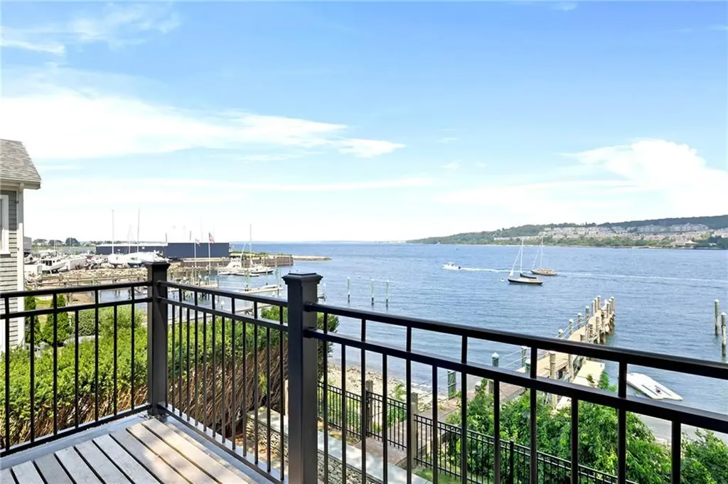 169 Narragansett Boulevard Portsmouth RI 02871