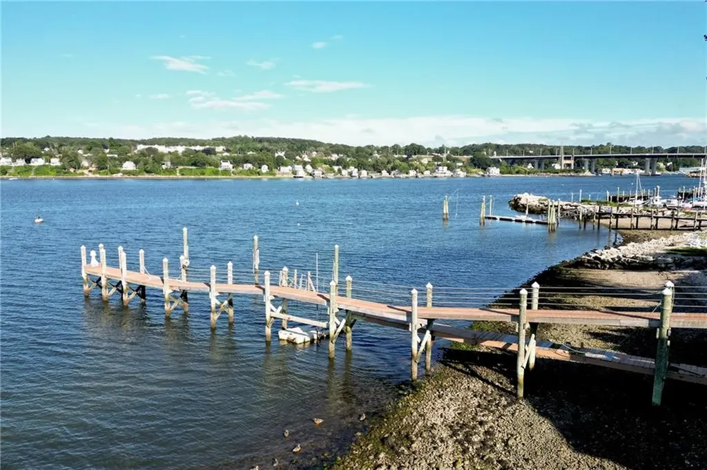 169 Narragansett Boulevard Portsmouth RI 02871