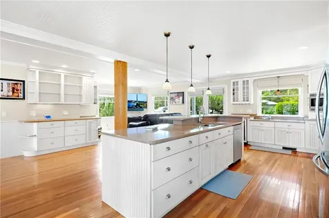 169 Narragansett Boulevard Portsmouth RI 02871