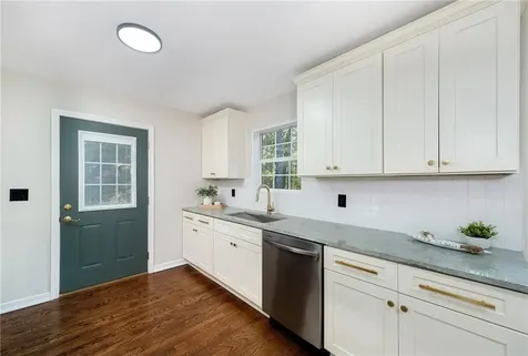 5 Patricia Avenue North Smithfield RI 02896