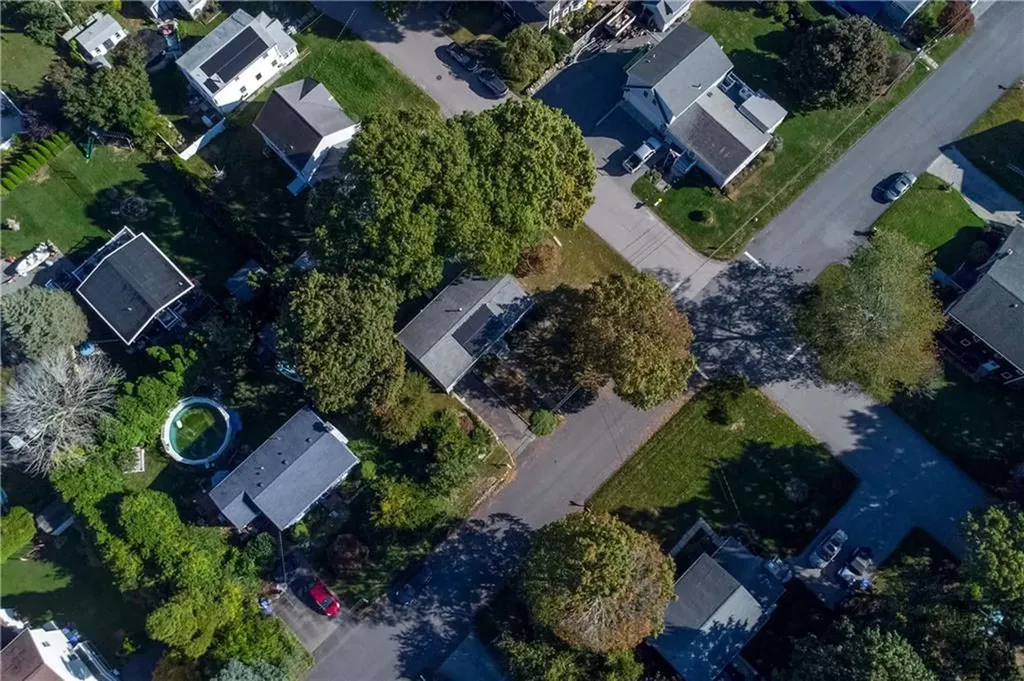 51 Franca Drive Bristol RI 02809