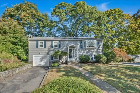 51 Franca Drive Bristol RI 02809