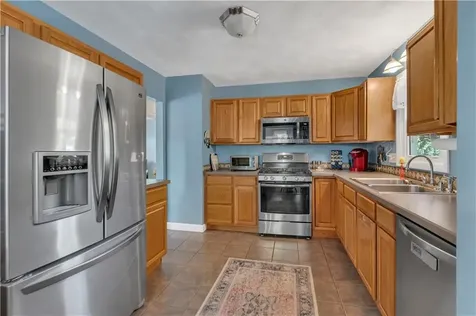 51 Franca Drive Bristol RI 02809