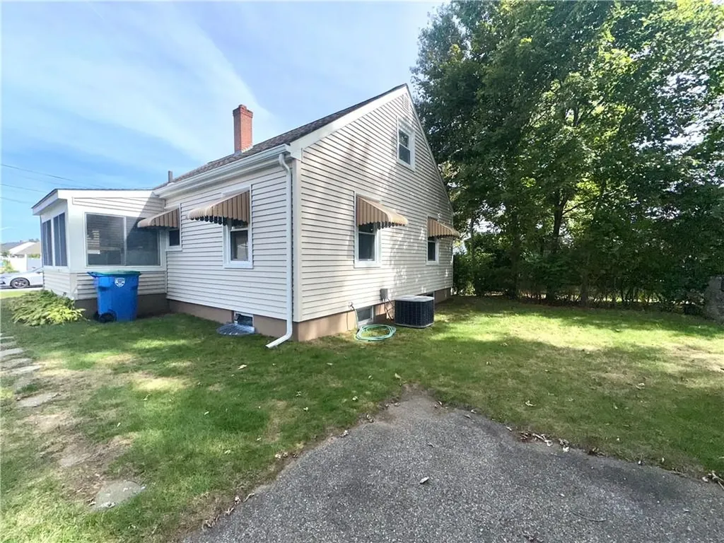 75 Kelly Street Lincoln RI 02865
