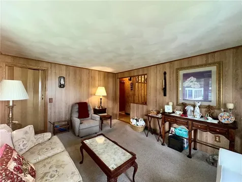 75 Kelly Street Lincoln RI 02865