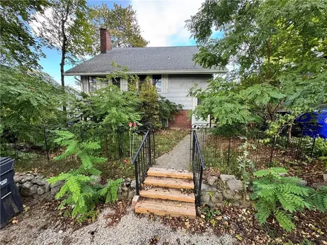 134 Olney Avenue North Providence RI 02911