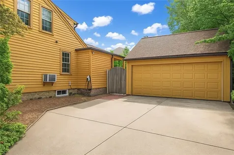 603 East Avenue Pawtucket RI 02860