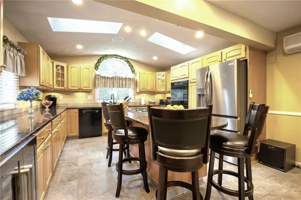 9 Patricia Drive North Providence RI 02904