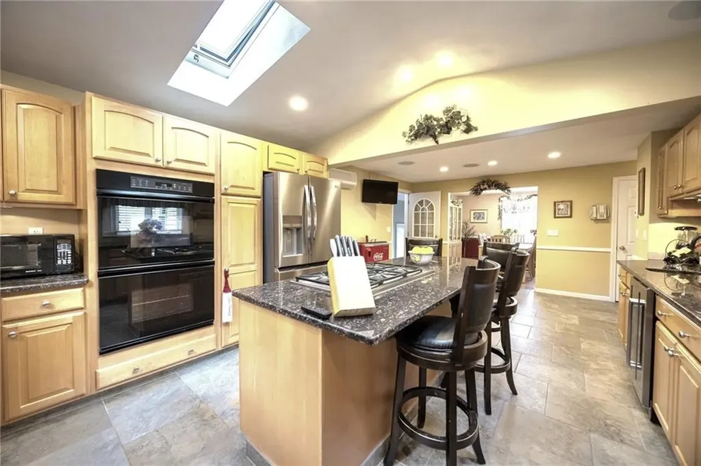 9 Patricia Drive North Providence RI 02904