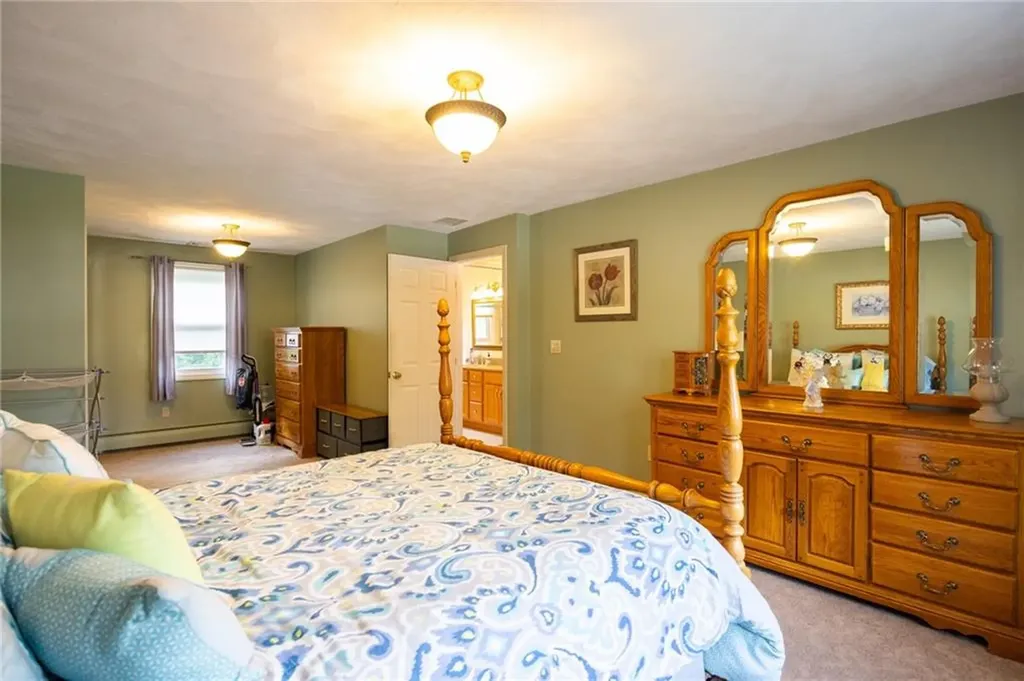 9 Patricia Drive North Providence RI 02904