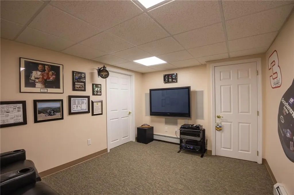 9 Patricia Drive North Providence RI 02904