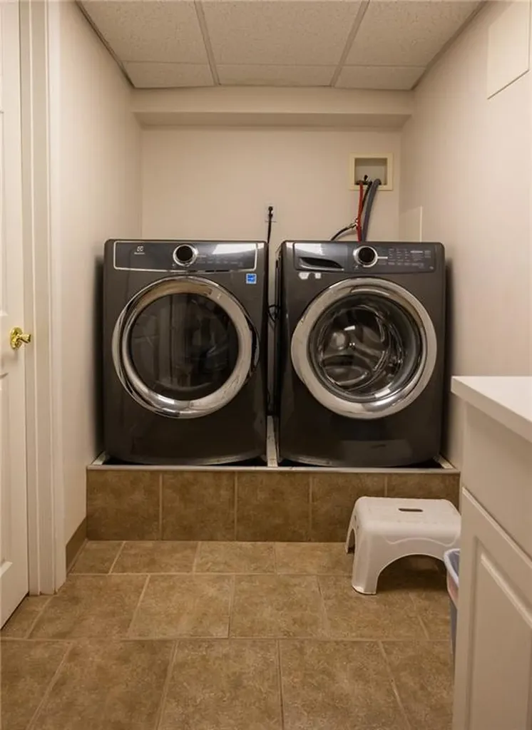 9 Patricia Drive North Providence RI 02904