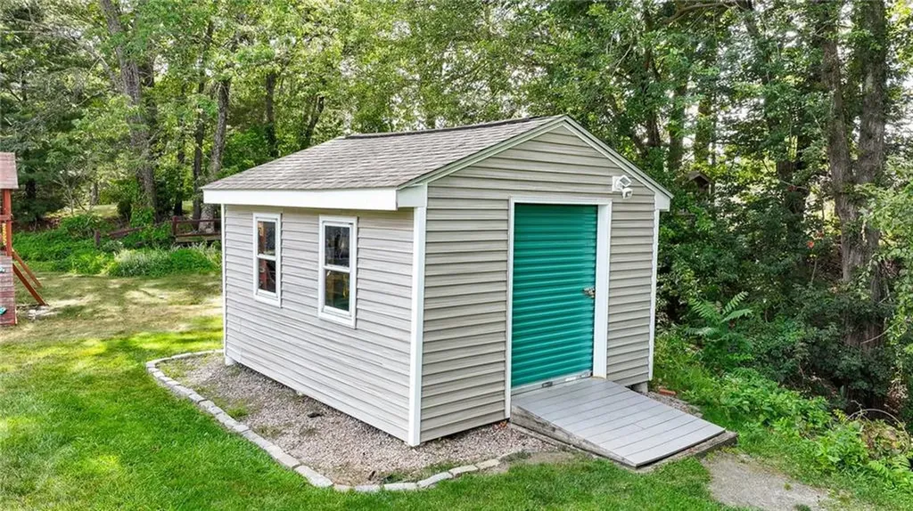 9 Patricia Drive North Providence RI 02904