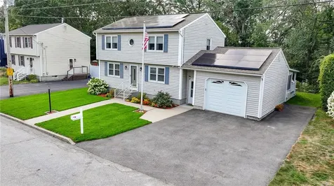 9 Patricia Drive North Providence RI 02904