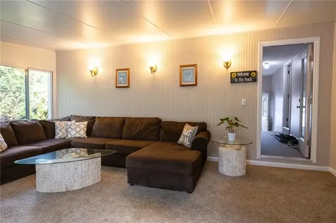 9 Patricia Drive North Providence RI 02904