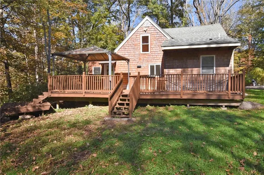 105 South Killingly Road Foster RI 02825