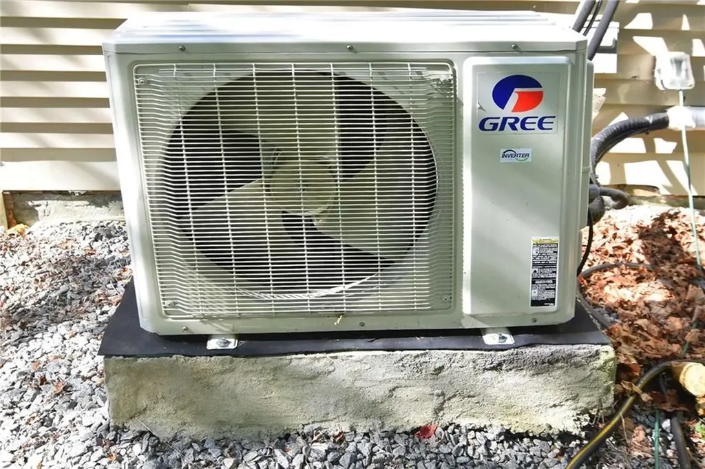 105 South Killingly Road Foster RI 02825