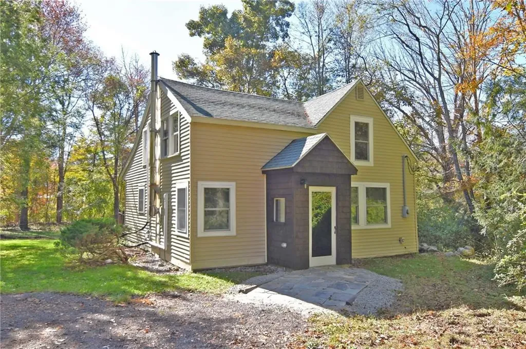 105 South Killingly Road Foster RI 02825