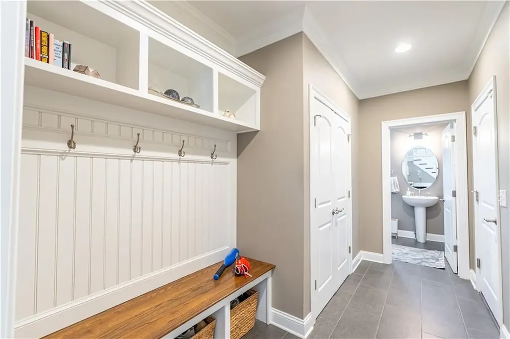 59 Camden Lane Cranston RI 02921