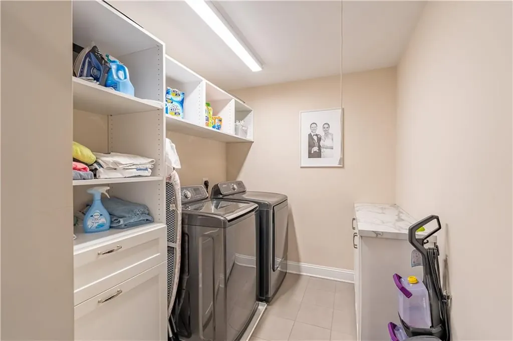 59 Camden Lane Cranston RI 02921