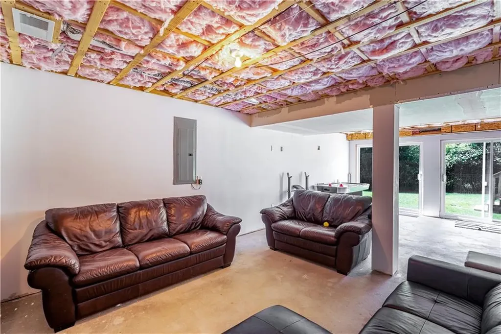 59 Camden Lane Cranston RI 02921