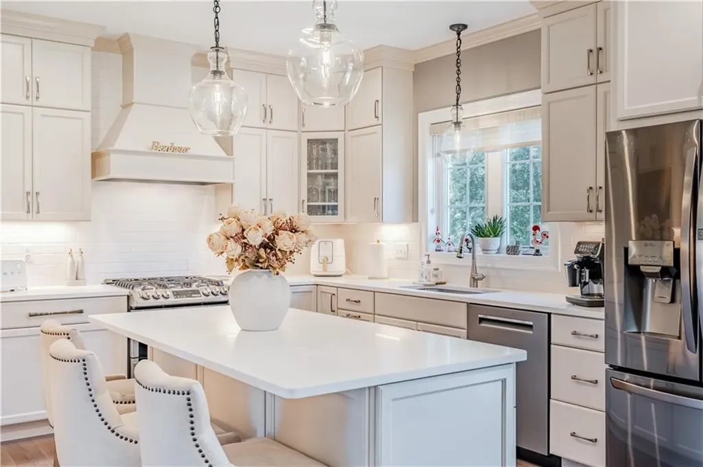 59 Camden Lane Cranston RI 02921