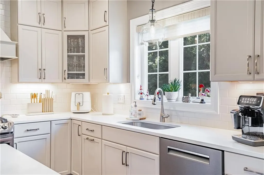 59 Camden Lane Cranston RI 02921