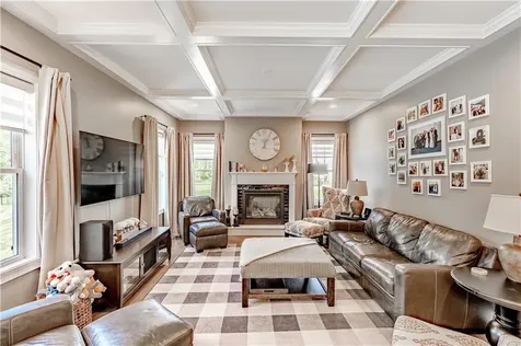 59 Camden Lane Cranston RI 02921