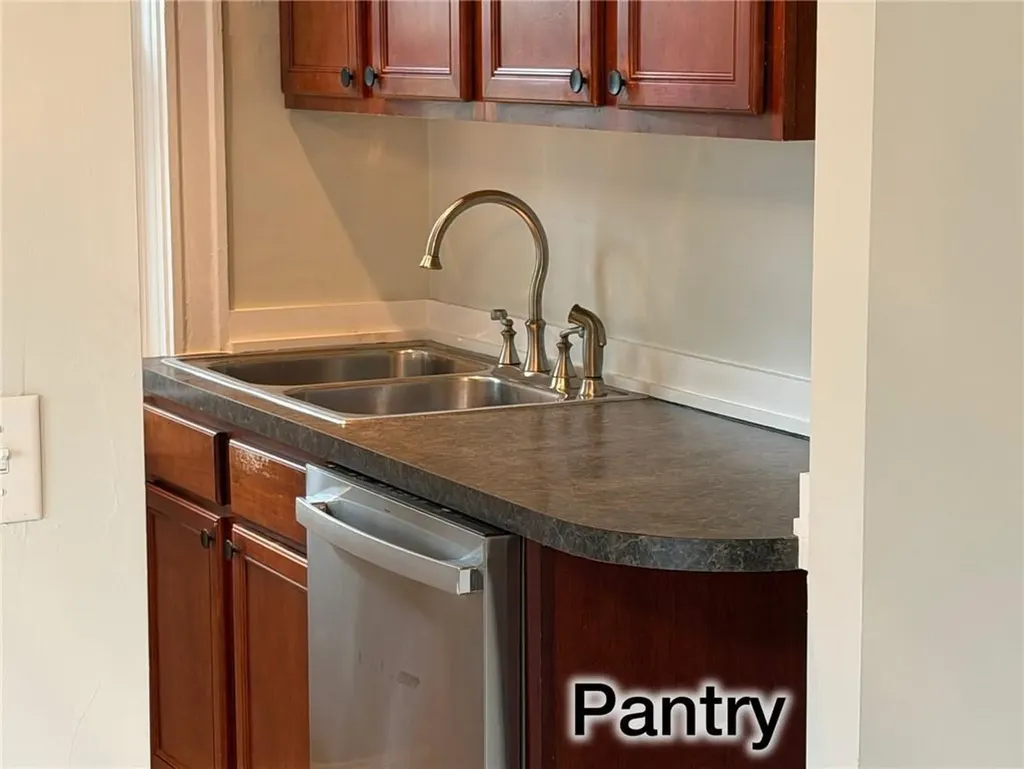 38 Rebekah Street Woonsocket RI 02895