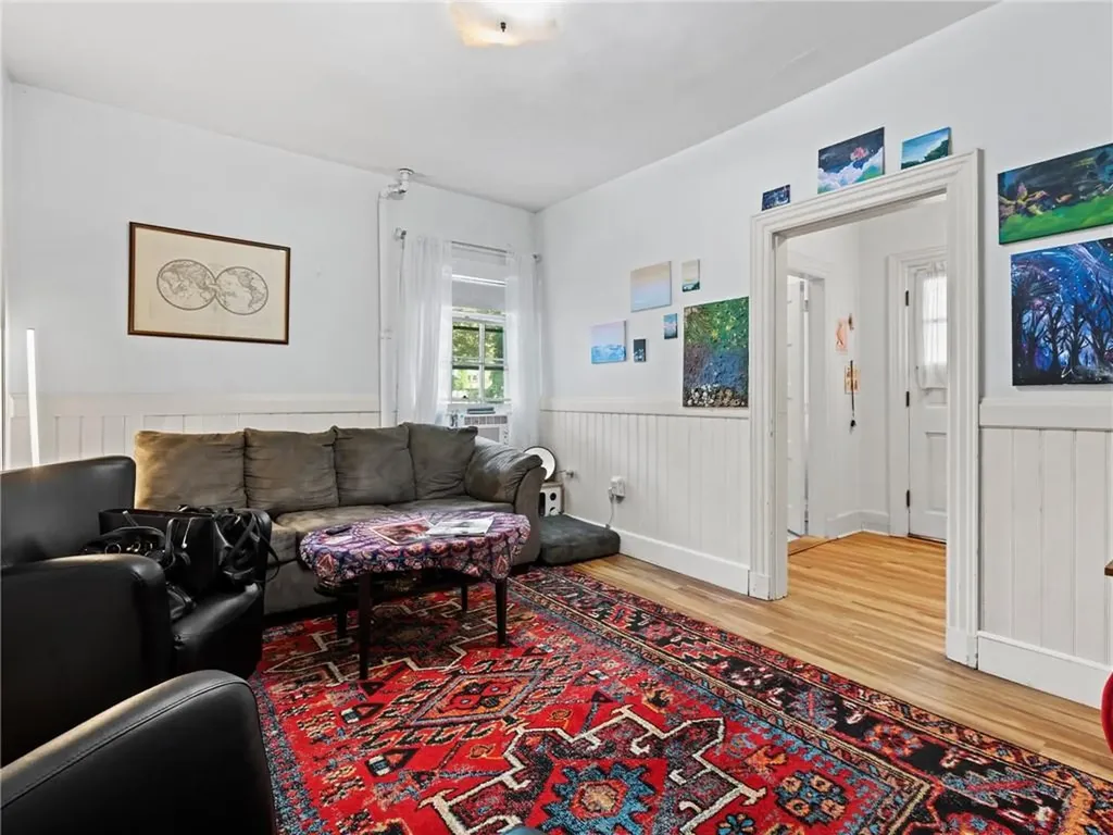 260 Bowen Street Providence RI 02906